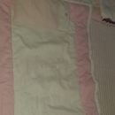 Crib bumper, small pillow and quilt حاف ، مخدة، بناتي بيبي/ زهر وابيض