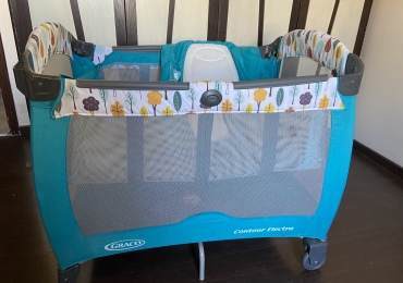 Graco – Foldable Baby Bed with music